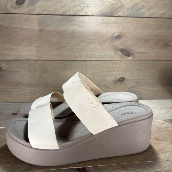 CROCS Shoes - crocs brooklyn wedge womens size 9 shoes beige chunky wedge sandals